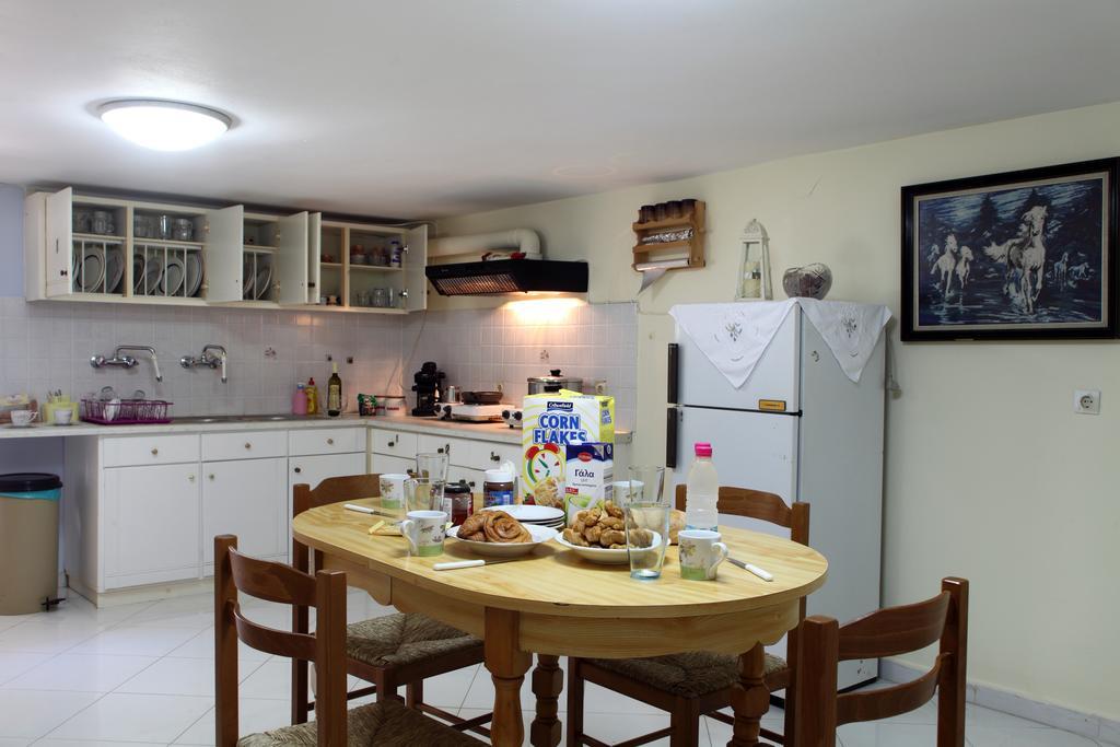 Apartments Filoxenia Zois Nikiana Room photo