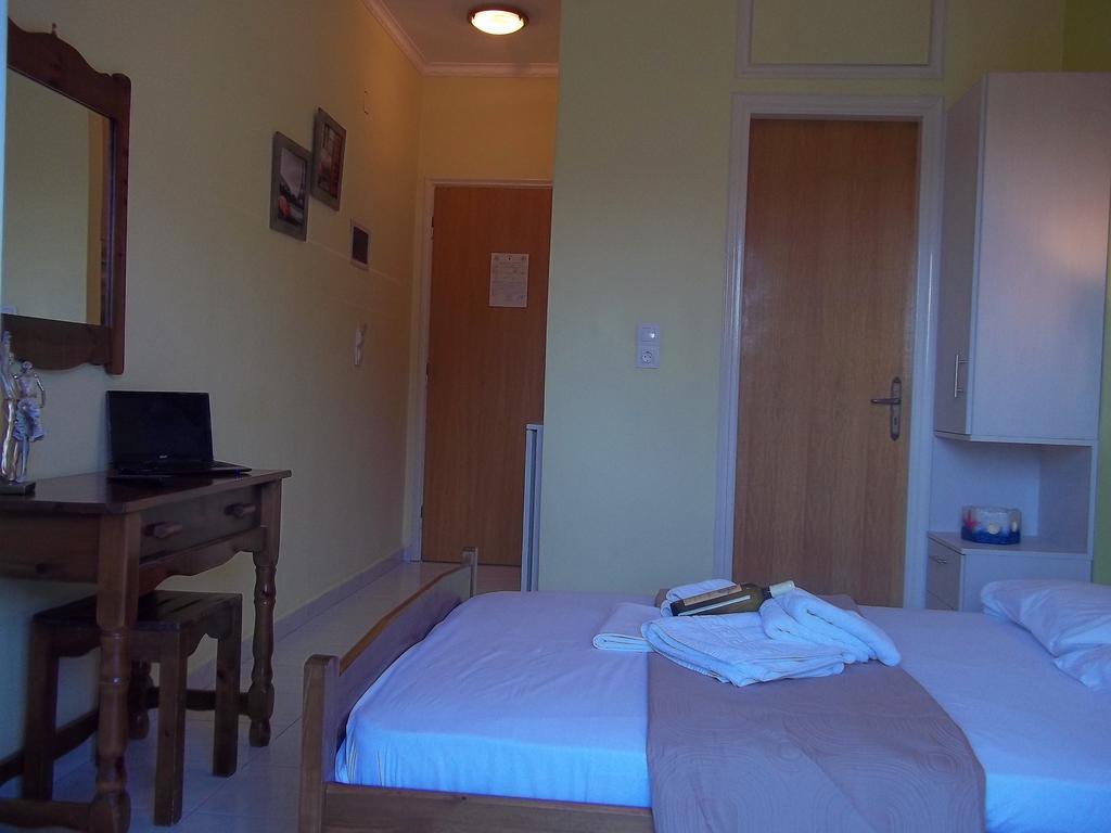 Apartments Filoxenia Zois Nikiana Room photo