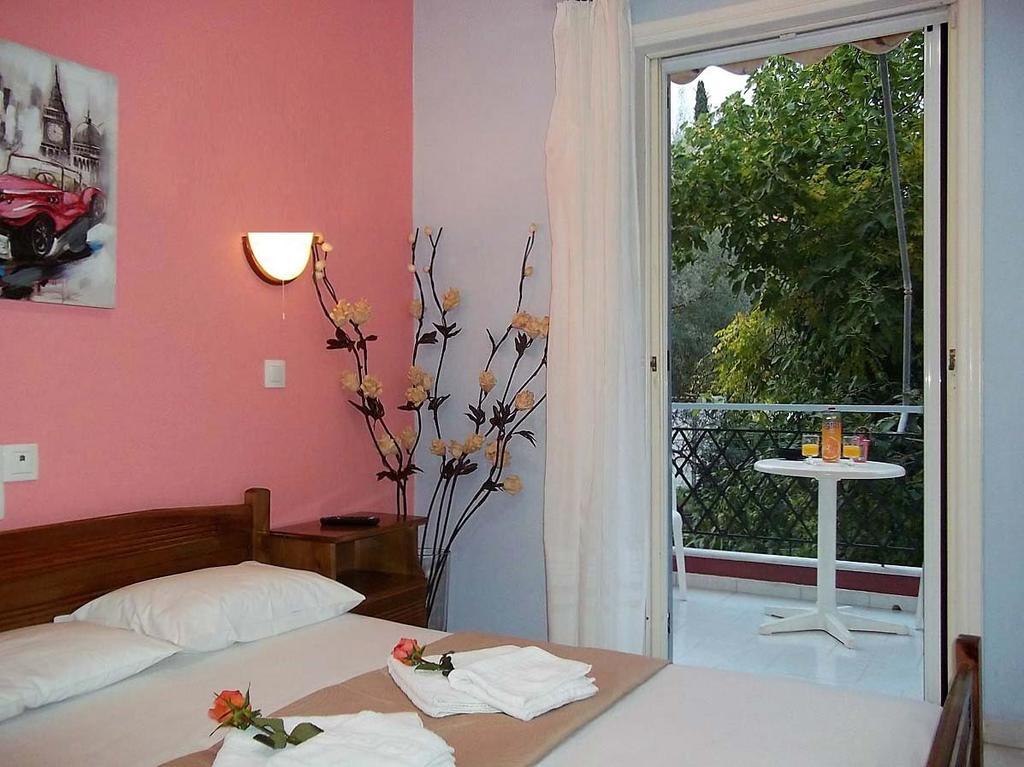 Apartments Filoxenia Zois Nikiana Room photo